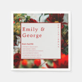 Elegante Rote Rosen Spaß Fakten Sommerblumenhochze Serviette (Vorderseite)