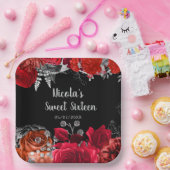 Elegante rote und silberne Blumen Sweet Sixteen Pappteller (Party)