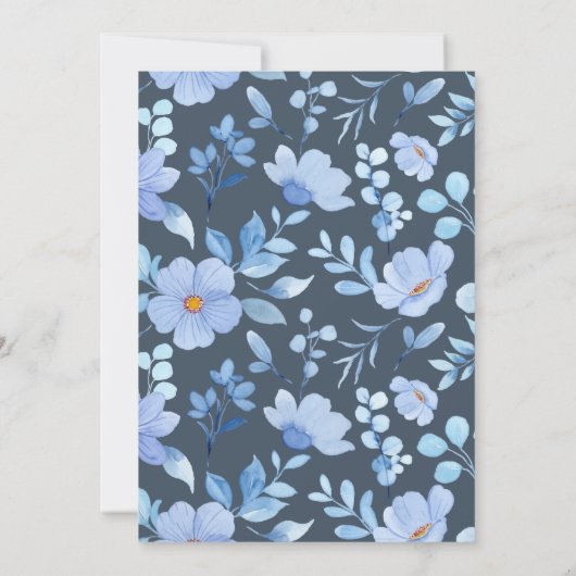 Elegante Royal Blue Opulence Wildblumen Hochzeit Einladung (Rückseite)