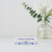 Elegante Royal Blue & White Floral Damask & Wirbel Mini Visitenkarte (Stehend Vorderseite)