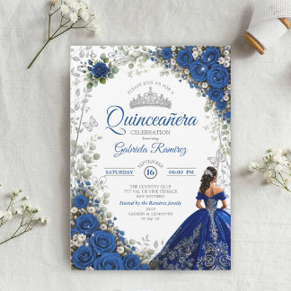 Elegante Royalblaue und silberne Rosen Quinceañera Einladung