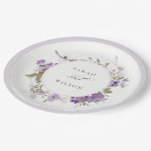 Elegante Rustic Meadow Lilac Floral Wreath Wedding Pappteller (Schrägansicht)