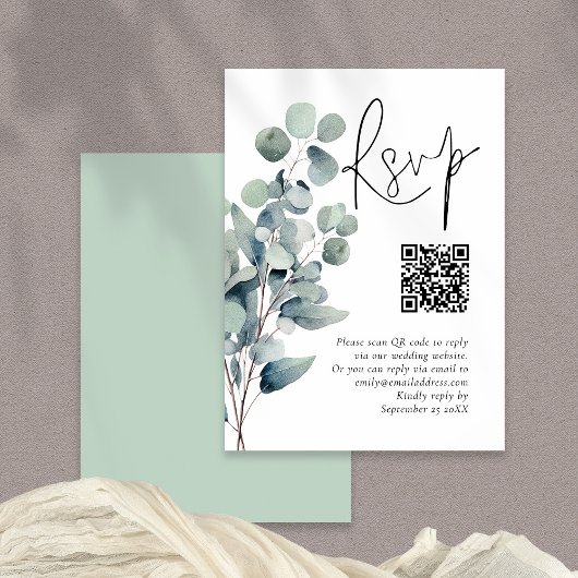 Elegante Sage Eucalyptus QR Code Wedding RSVP Begleitkarte