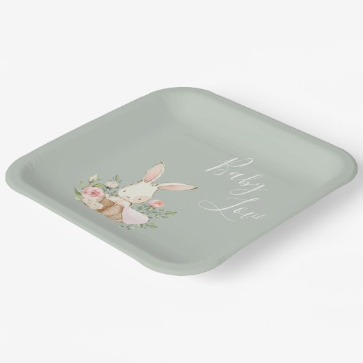 Elegante Sage Green Baby Liebe Script Baby Shower Pappteller (Gewinkelt)