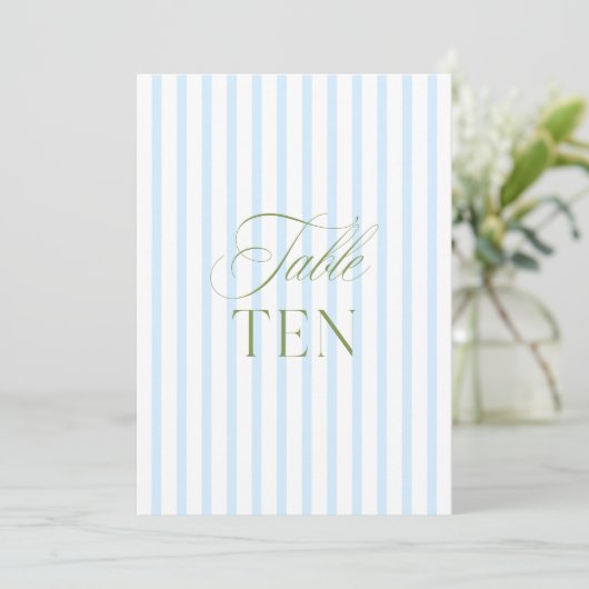 Elegante Sage Green & Blue Wedding Tischnummer (Stehend Vorderseite)