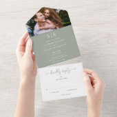 Elegante Sage Green Monogram Foto Wedding All In One Einladung (Abreißen)