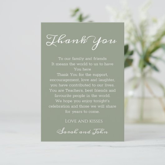Elegante Sage Green und White Script Wedding Dankeskarte (Stehend Vorderseite)