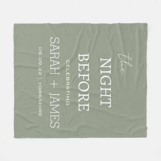 Elegante Sage Green & White Name Datum Hochzeit Fleecedecke (Vorderseite (Horizontal))