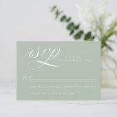 Elegante Sage Gren Calligraphy Wedding RSVP Card (Stehend Vorderseite)