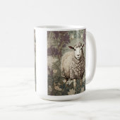 Elegante Schaf-Lavendelblumen-Hintergrund Kaffeetasse (VorderseiteRechts)