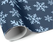 Elegante Schneeflocken Wintergeschenke Dunkelblau  Geschenkpapier (Rolleneckpunkt)