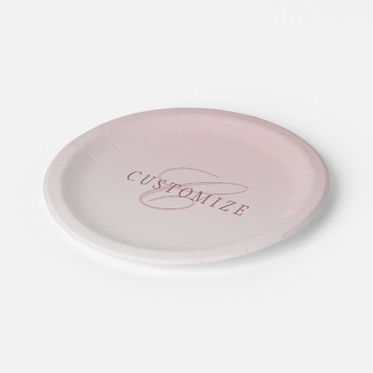 Elegante Schrift und Monogramm | Rose Ombre Pappteller (Schrägansicht)