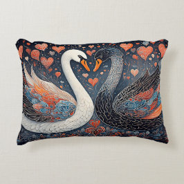 Elegante Schwäne durch Verzierte Blumenmuster Dekokissen
