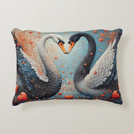 Elegante Schwäne durch Verzierte Blumenmuster Dekokissen