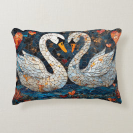 Elegante Schwäne durch Verzierte Blumenmuster Dekokissen
