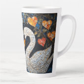 Elegante Schwäne durch Verzierte Blumenmuster Milchtasse (Rechts)