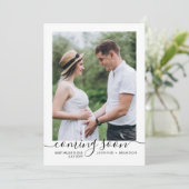 Elegante Schwangerschaftsankündigung einfach Feiertagskarte (Stehend Vorderseite)