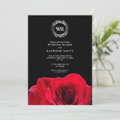 Elegante Schwarz-Rote Rose Silberfalke-Initialen Einladung (Stehend Vorderseite)