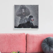 Elegante Schwarz-Standard-Poodle-Zusammensetzung Leinwanddruck (Insitu (Wohnzimmer))