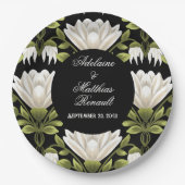 Elegante Schwarz-Weiß-Blütenhochzeit: Kalligraphie Pappteller (Vorderseite)