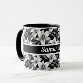 Elegante Schwarz-Weiß-Blütenmuskulatur Tasse (Vorderseite Links)