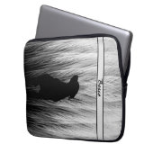 Elegante Schwarz-Weiß-Federhunde-Silhouette Laptopschutzhülle (Vorderseite Links)