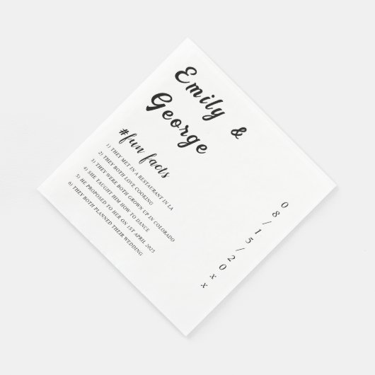 Elegante Schwarz-Weiß-Fun-Fakten Hochzeiten Serviette (Ecke)