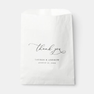 Elegante Schwarz-Weiß-Kalligrafie-Hochzeit Geschenktütchen