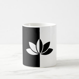 Elegante Schwarz-Weiß-Lotus-Blume Kaffeetasse