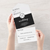 Elegante Schwarz-Weiß-Monogramm Moderne Hochzeit All In One Einladung (Abreißen)