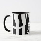Elegante Schwarz-Weiß-Monogramm-Tasse Tasse (Links)