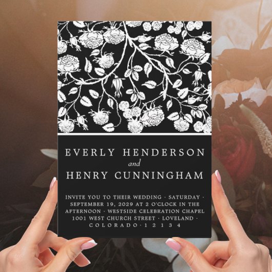 Elegante Schwarz-Weiß-Rosen-Hochzeit Einladung