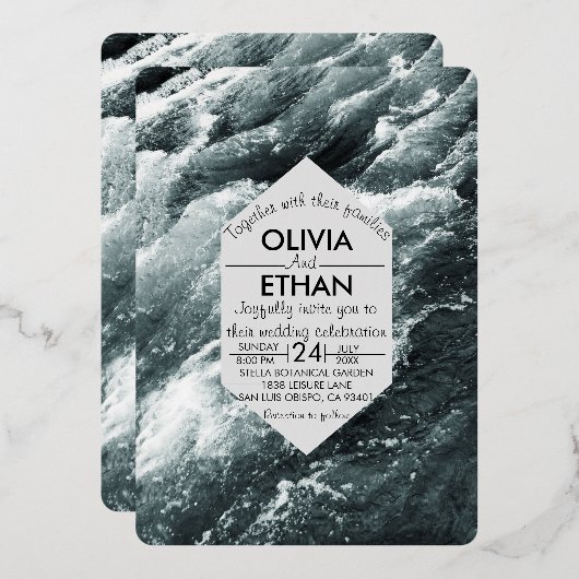 Elegante Schwarz-Weiß-Waves Hochzeit im Ozean Folieneinladung (Vorderseite/Rückseite)