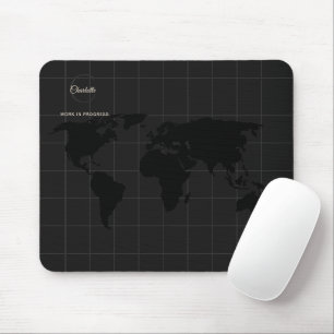 Elegante Schwarz-Weiß-Weltkarte Monogramm Name Mousepad