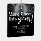 Elegante Schwarz-weiße Hochzeit speichern das Datu Keramikornament (Rechts)