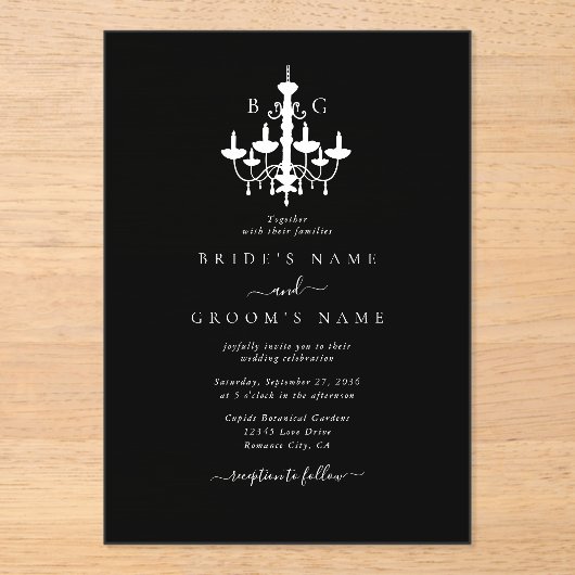 Elegante Schwarz-weiße Kronleuchter Monogram Weddi Acryleinladungen (Vorderseite)