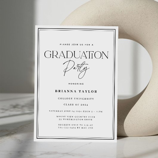 Elegante Schwarz-weiße Typografy Graduation Party Einladung