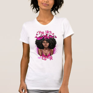 Elegante schwarze Diva, die Selbstermächtigung und T-Shirt