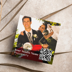 Elegante schwarze einfache Fotografie-Kontaktinfor Quadratische Visitenkarte