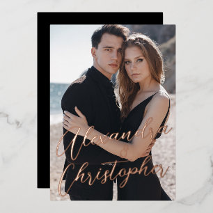 Elegante schwarze Fotokalligrafie Save-the-Date-Ka Folieneinladung