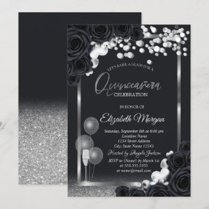 Elegante schwarze Rosen, glänzendes Weinglas und B Einladung