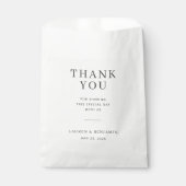 Elegante schwarze typografische Dankbarkeit Geschenktütchen (Vorderseite)