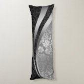 Elegante schwarze und silberfarbene Damaskas, dyna Seitenschläferkissen (Rückseite (Vertikal))