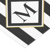 Elegante schwarze und weiße Streifen mit Monogramm Kurzer Tischläufer (Ecke)