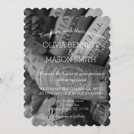 Elegante Schwarzweiss-Wein-Korken-Hochzeits-Karte Einladung (Vorne/Hinten)