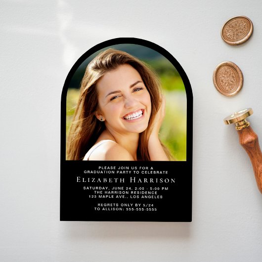 Elegante Script Arch Foto Black Graduation Party Einladung
