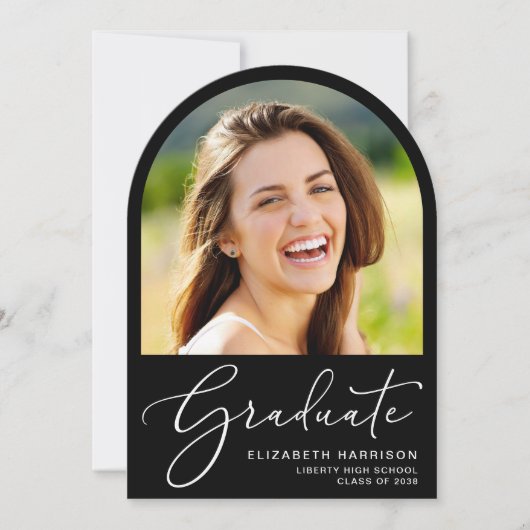 Elegante Script Arch Foto Black Graduation Party Einladung (Vorderseite)
