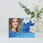Elegante Script-Blume Blau | Modernes Foto Grad Postkarte (Stehend Vorderseite)