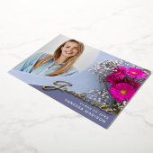 Elegante Script-Blume | Moderne Foto Grad Card Folieneinladung (Gedreht)