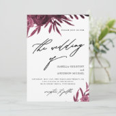Elegante Script Burgundy Floral Wedding Einladung (Stehend Vorderseite)
